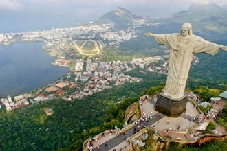Brazil: slow around the first turn